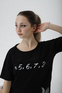T-shirt Danza Donna “5,6,7,8” Nera – Abbigliamento Dancewear